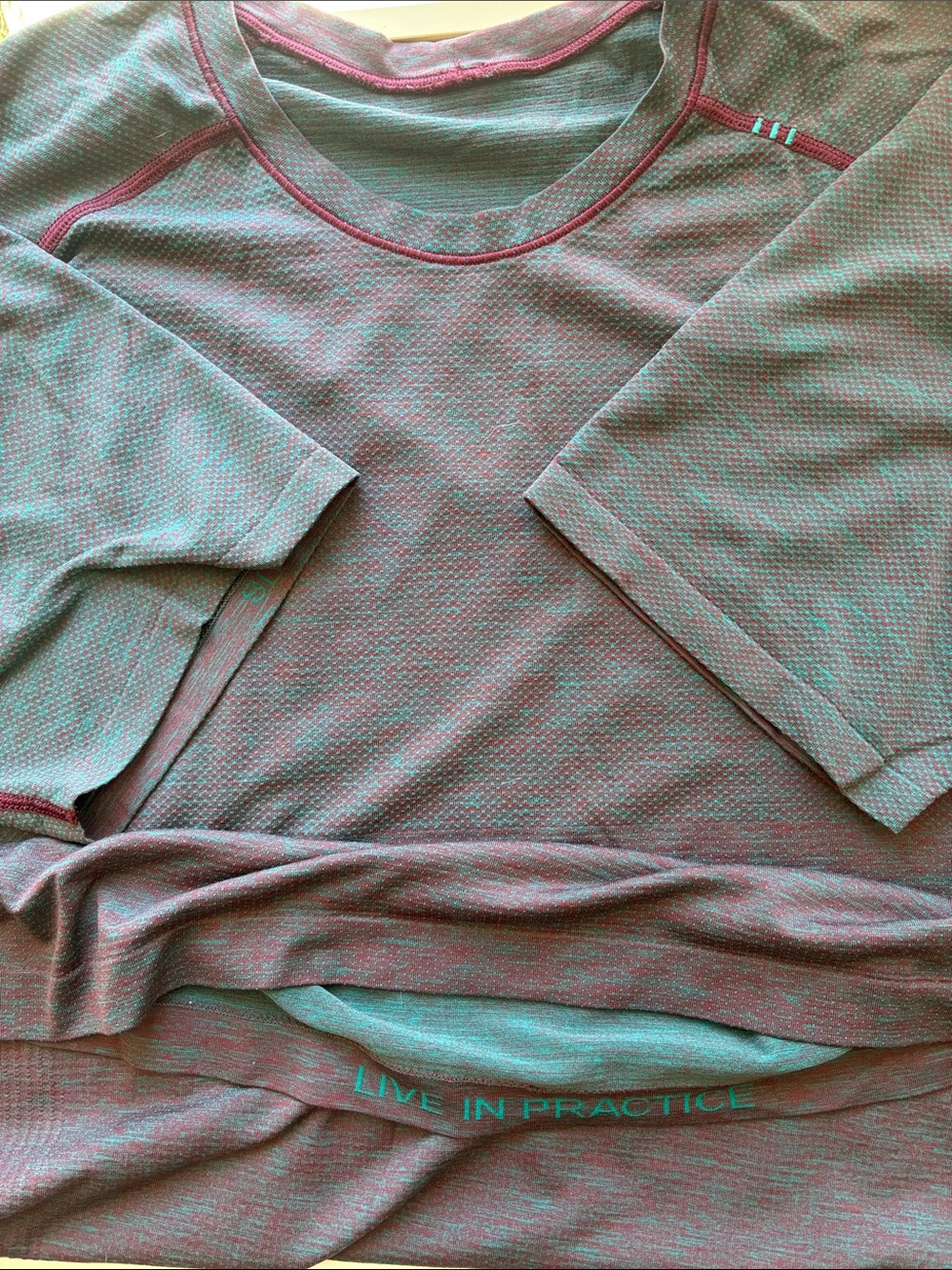 lululemon athletica Short Sleeve Tee in Heathered Maroon and Teal